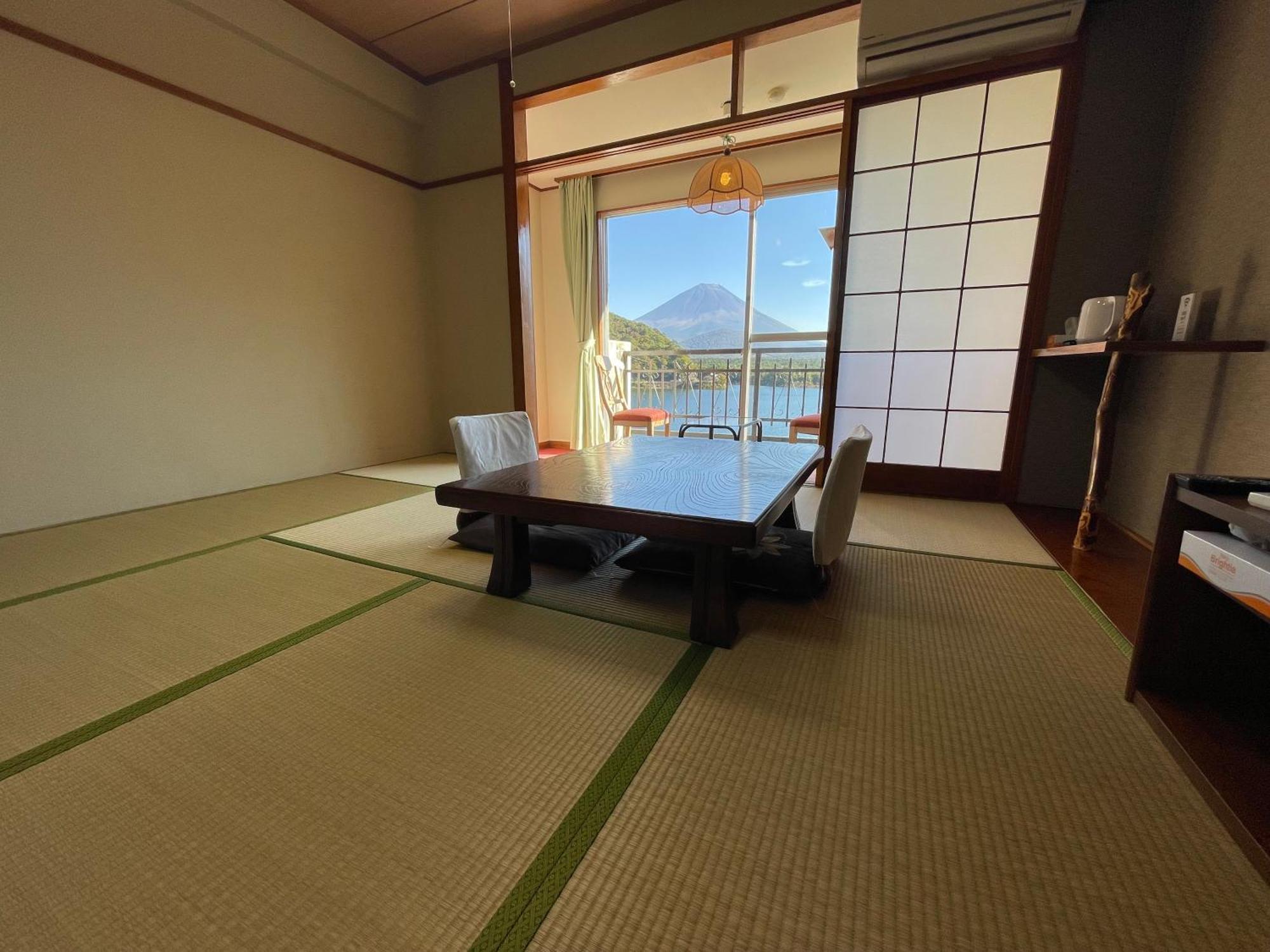 Shoji Lake Hotel Fujikawaguchiko Exterior foto